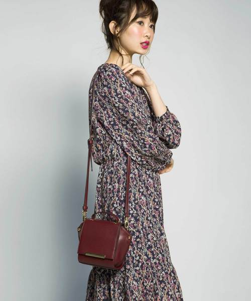 PLAIN CLOTHING（プレーンクロージング）の「エラ型ミニショルダーバッグ/ハンドバッグ【PLAIN CLOTHING】（ショルダーバッグ・レディース・バーガンディー/キャメル/グレー/ベージュ/ブラック・FREE）」の17枚目の写真