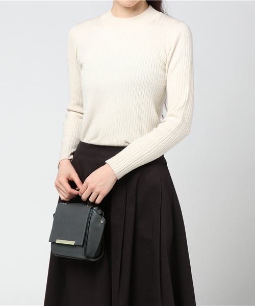 PLAIN CLOTHING（プレーンクロージング）の「エラ型ミニショルダーバッグ/ハンドバッグ【PLAIN CLOTHING】（ショルダーバッグ・レディース・バーガンディー/キャメル/グレー/ベージュ/ブラック・FREE）」の11枚目の写真