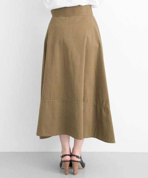 URBAN RESEARCH（アーバンリサーチ）の「 UR チノボリュームフレアスカート（スカート・レディース・ベージュ/オリーブ・38/36）」の8枚目の写真