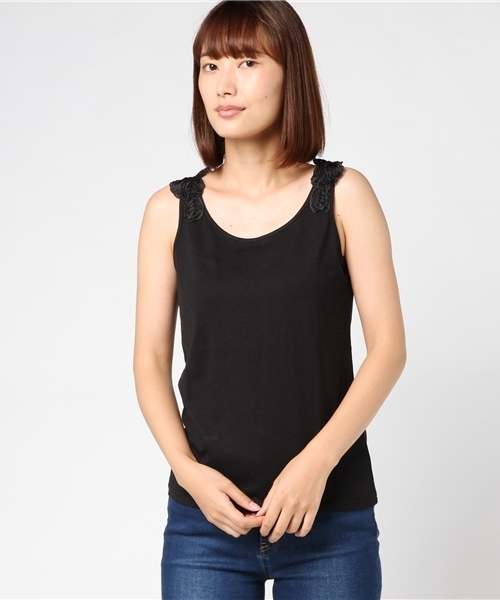 earth music&ecology(アースミュージックアンドエコロジー)の「【 SETアイテム 】SET2点ショルダーレースチュニック+インナー(シャツ/ブラウス・レディース・アイボリー/ブラック/レッド/キャメル・FREE)」の12枚目の写真