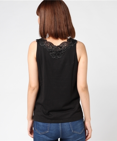 earth music&ecology(アースミュージックアンドエコロジー)の「【 SETアイテム 】SET2点ショルダーレースチュニック+インナー(シャツ/ブラウス・レディース・アイボリー/ブラック/レッド/キャメル・FREE)」の13枚目の写真