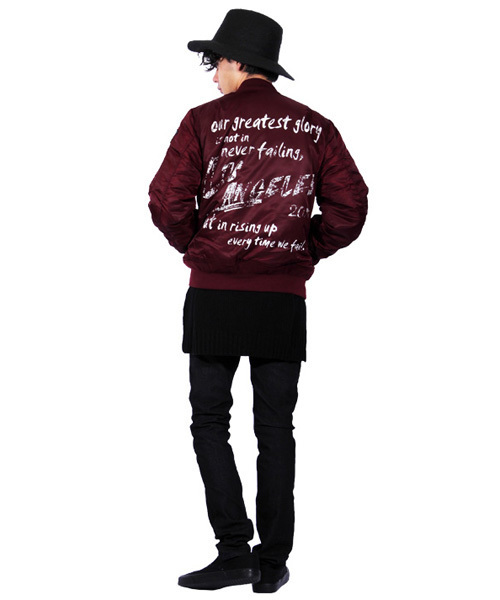 ８(eight)（エイト）の「ワッペン付き MA-1 ミリタリージャケット 中綿 ブルゾン （MA-1・メンズ・ブラック/オリーブ/ワイン・MEDIUM/LARGE/X-LARGE）」の14枚目の写真