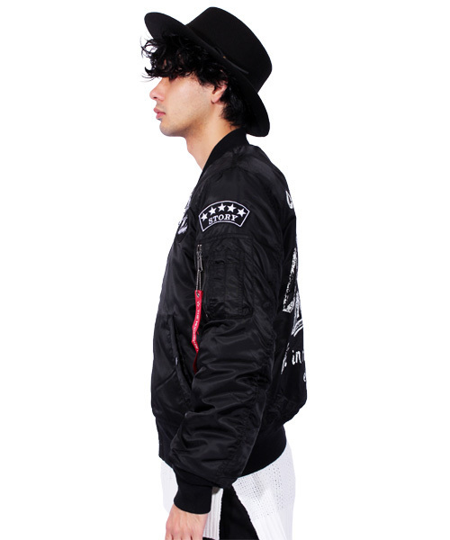 ８(eight)（エイト）の「ワッペン付き MA-1 ミリタリージャケット 中綿 ブルゾン （MA-1・メンズ・ブラック/オリーブ/ワイン・MEDIUM/LARGE/X-LARGE）」の8枚目の写真