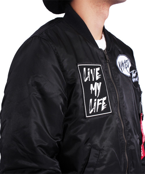 ８(eight)（エイト）の「ワッペン付き MA-1 ミリタリージャケット 中綿 ブルゾン （MA-1・メンズ・ブラック/オリーブ/ワイン・MEDIUM/LARGE/X-LARGE）」の11枚目の写真