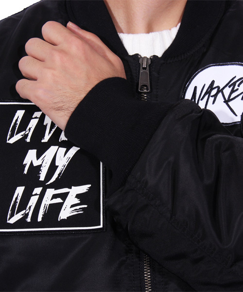 ８(eight)（エイト）の「ワッペン付き MA-1 ミリタリージャケット 中綿 ブルゾン （MA-1・メンズ・ブラック/オリーブ/ワイン・MEDIUM/LARGE/X-LARGE）」の5枚目の写真