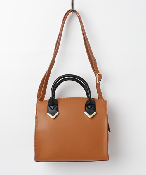 Andemiu（アンデミュウ）の「スクエアミニショルダーＢＡＧ772791（ショルダーバッグ・ブラック/グリーン/キャメル/レッド・FREE）」の4枚目の写真