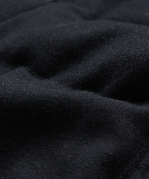 NANO universe（ナノユニバース）の「別注　REVERSIBLE DOWN ベスト（ダウンベスト・メンズ・ブラック/グレー/ネイビー/キャメル/ボルドー・MEDIUM/LARGE）」の19枚目の写真