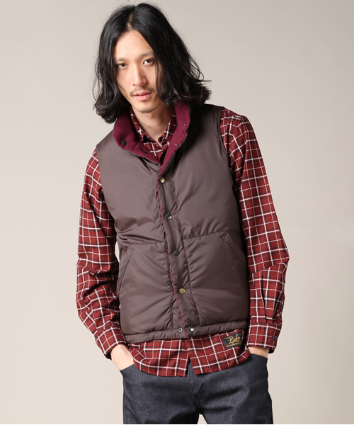 NANO universe（ナノユニバース）の「別注　REVERSIBLE DOWN ベスト（ダウンベスト・メンズ・ブラック/グレー/ネイビー/キャメル/ボルドー・MEDIUM/LARGE）」の13枚目の写真