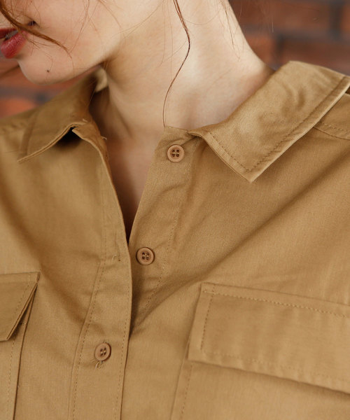 Luz Llena（ラズレナ）の「綿ツイルミリタリーシャツジャケット（シャツ/ブラウス・レディース・ベージュ/カーキ・MEDIUM）」の4枚目の写真
