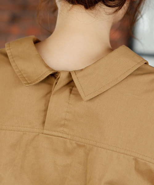 Luz Llena（ラズレナ）の「綿ツイルミリタリーシャツジャケット（シャツ/ブラウス・レディース・ベージュ/カーキ・MEDIUM）」の5枚目の写真