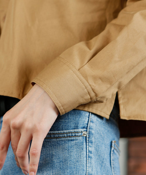 Luz Llena（ラズレナ）の「綿ツイルミリタリーシャツジャケット（シャツ/ブラウス・レディース・ベージュ/カーキ・MEDIUM）」の6枚目の写真