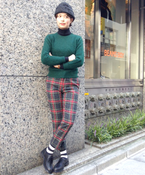 BEAMS BOY（ビームスボーイ）の「□Nor’Easterly / シェトランド シャギー クルー（ニット/セーター・レディース・ピンク/レッド系その他/オレンジ/イエロー系その他/ミント/ダークグリーン/ライトブルー・34）」の21枚目の写真