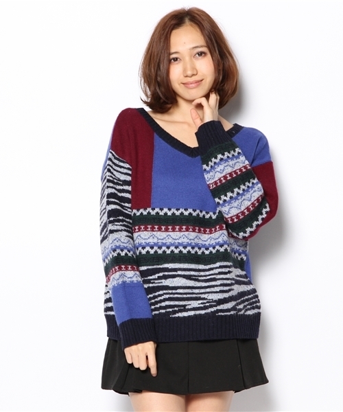 ROSE BUD(ローズバッド)の「【カタログ掲載】LK-13279 V/N CROPPED P/O(ニット/セーター・レディース・キャメル/ネイビー・ONE SIZE)」の2枚目の写真