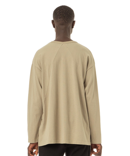 Sandinista（サンディニスタ）の「Easy Fit Triangle Cut L/S Tee / イージーフィット三角切り替え長袖Ｔシャツ - アメリカコットン（Tシャツ/カットソー・メンズ・ホワイト/ブラック/ベージュ/オレンジ・SMALL/MEDIUM/LARGE）」の19枚目の写真