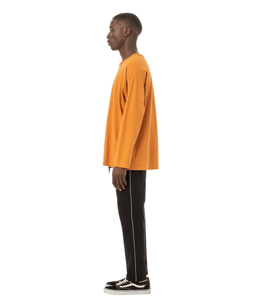 Sandinista（サンディニスタ）の「Easy Fit Triangle Cut L/S Tee / イージーフィット三角切り替え長袖Ｔシャツ - アメリカコットン（Tシャツ/カットソー・メンズ・ホワイト/ブラック/ベージュ/オレンジ・SMALL/MEDIUM/LARGE）」の6枚目の写真