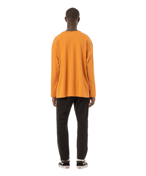 Sandinista（サンディニスタ）の「Easy Fit Triangle Cut L/S Tee / イージーフィット三角切り替え長袖Ｔシャツ - アメリカコットン（Tシャツ/カットソー・メンズ・ホワイト/ブラック/ベージュ/オレンジ・SMALL/MEDIUM/LARGE）」の20枚目の写真