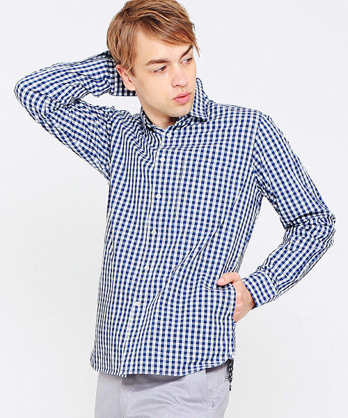 BEAMS LIGHTS Men's（ビームスライツ メンズ）の「BEAMS LIGHTS / ギンガムチェックシャツ（シャツ/ブラウス・メンズ・ベージュ/ネイビー/レッド・LARGE/SMALL/MEDIUM/X-LARGE）」の2枚目の写真