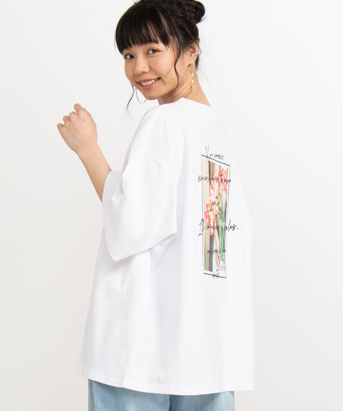 WEGO（ウィゴー）の「WEGO/バックフォトプリントTシャツ（Tシャツ/カットソー・レディース・ホワイト/ベージュ/スミクロ/イエロー/パープル・FREE）」の2枚目の写真