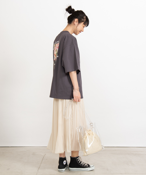 WEGO（ウィゴー）の「WEGO/バックフォトプリントTシャツ（Tシャツ/カットソー・レディース・ホワイト/ベージュ/スミクロ/イエロー/パープル・FREE）」の11枚目の写真