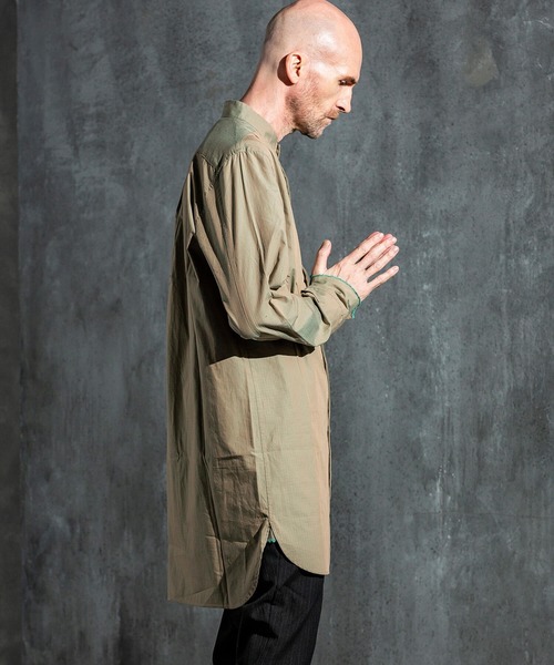 C DIEM(カルペディエム)の「C DIEM(カルペディエム)シャンブレーロングシャツ(シャツ/ブラウス・メンズ・ベージュ/ネイビー・S/M/L)」の6枚目の写真