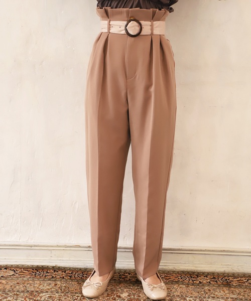 one after another NICE CLAUP（ワンアフターアナザーナイスクラップ）の「ベルト付きテーパードパンツ（その他パンツ・レディース・レンガ/アイボリー/ピンク・FREE）」の3枚目の写真