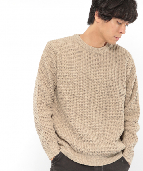 LAKOLE（ラコレ）の「アクリルワッフルニットプルオーバー / LAKOLE（ニット/セーター・メンズ・ブラック/ベージュ/レッド/ブルー/グリーン/キャメル/マスタード/チャコール/ブラウン/オリーブ・MEDIUM/LARGE）」の4枚目の写真