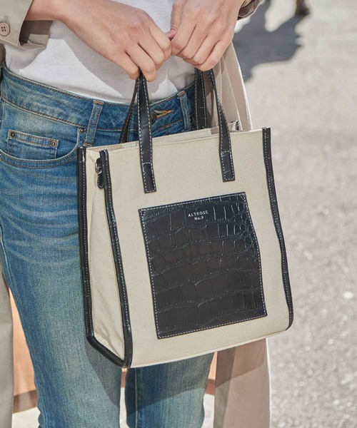 ALTROSE（アルトローズ）の「2WAYトートバッグ [シンシア]（トートバッグ・レディース・ブラック/ベージュ/ブラック系その他/ブラウン系その他/キャメル/ベージュ系その他/ピンク/ブラウン/アニマル/ブルー/グレー/グレー系その他6/ベージュ系その他6/ブラック系その他6/ブラック系その他7/ブラウン系その他7/グリーン/アイボリー/クリーム・FREE/#21）」の5枚目の写真