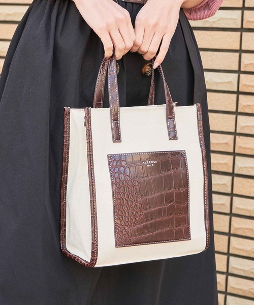 ALTROSE（アルトローズ）の「2WAYトートバッグ [シンシア]（トートバッグ・レディース・ブラック/ベージュ/ブラック系その他/ブラウン系その他/キャメル/ベージュ系その他/ピンク/ブラウン/アニマル/ブルー/グレー/グレー系その他6/ベージュ系その他6/ブラック系その他6/ブラック系その他7/ブラウン系その他7/グリーン/アイボリー/クリーム・FREE/#21）」の10枚目の写真