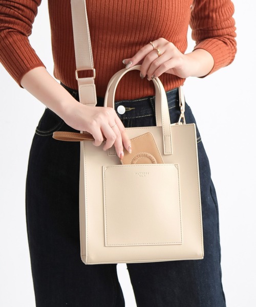 ALTROSE（アルトローズ）の「2WAYトートバッグ [シンシア]（トートバッグ・レディース・ブラック/ベージュ/ブラック系その他/ブラウン系その他/キャメル/ベージュ系その他/ピンク/ブラウン/アニマル/ブルー/グレー/グレー系その他6/ベージュ系その他6/ブラック系その他6/ブラック系その他7/ブラウン系その他7/グリーン/アイボリー/クリーム・FREE/#21）」の22枚目の写真