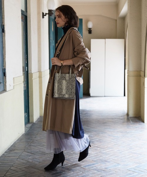 ALTROSE（アルトローズ）の「2WAYトートバッグ [シンシア]（トートバッグ・レディース・ブラック/ベージュ/ブラック系その他/ブラウン系その他/キャメル/ベージュ系その他/ピンク/ブラウン/アニマル/ブルー/グレー/グレー系その他6/ベージュ系その他6/ブラック系その他6/ブラック系その他7/ブラウン系その他7/グリーン/アイボリー/クリーム・FREE/#21）」の20枚目の写真