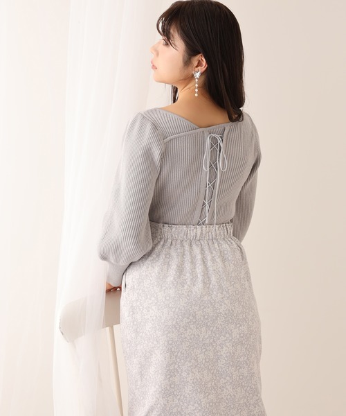 one after another NICE CLAUP（ワンアフターアナザーナイスクラップ）の「バックレースアップラメニット（ニット/セーター・レディース・オフホワイト/グレー/ベージュ/パープル・FREE）」の18枚目の写真