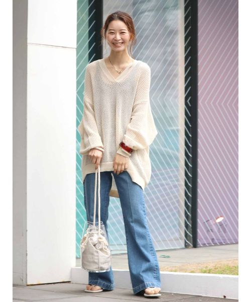 Ungrid（アングリッド）の「センタープレス9分丈フレアデニム（デニムパンツ・レディース・ブルー・26inch/24inch/25inch）」の4枚目の写真