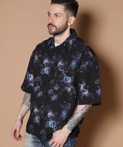 Luv maison(ラブメゾン)の「グラデーションダークフラワー 半袖シャツ(シャツ/ブラウス・メンズ・ホワイト/ブラック系その他2/ブラック・M/L/XL)」の17枚目の写真