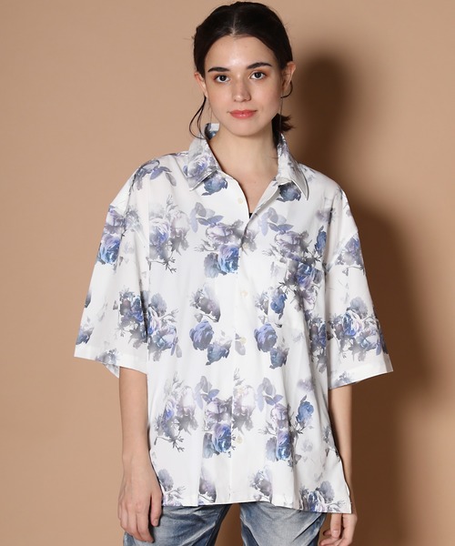 Luv maison(ラブメゾン)の「グラデーションダークフラワー 半袖シャツ(シャツ/ブラウス・メンズ・ホワイト/ブラック系その他2/ブラック・M/L/XL)」の21枚目の写真