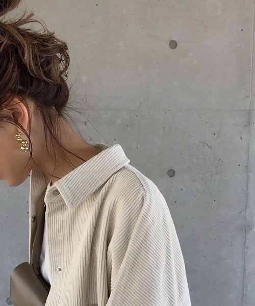 ulu（ウル）の「bubble pierce（ピアス（両耳用）・レディース・シルバー/ゴールド・ONE SIZE）」の5枚目の写真