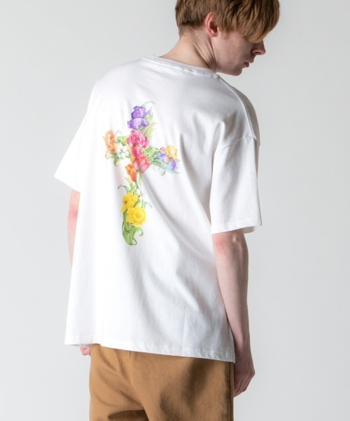 rehacer(レアセル)の「rehacer : Botanical Cross on Wide Body /ボタニカル クロス オン ワイド ボディー(Tシャツ/カットソー・メンズ・ホワイト/ブラック・SMALL/MEDIUM/LARGE/X-LARGE)」の10枚目の写真