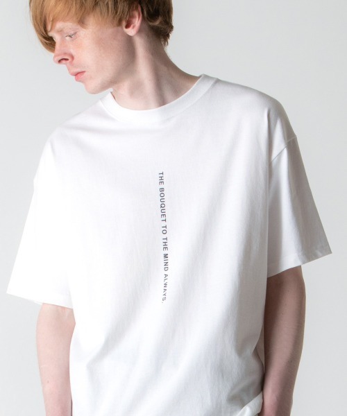 rehacer(レアセル)の「rehacer : Botanical Cross on Wide Body /ボタニカル クロス オン ワイド ボディー(Tシャツ/カットソー・メンズ・ホワイト/ブラック・SMALL/MEDIUM/LARGE/X-LARGE)」の3枚目の写真