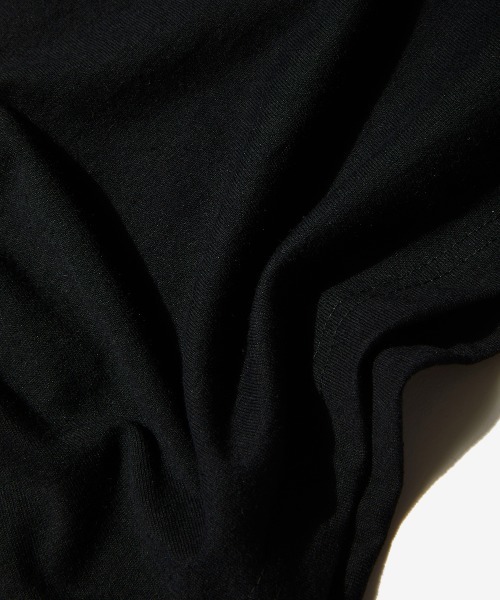 rehacer(レアセル)の「rehacer : Botanical Cross on Wide Body /ボタニカル クロス オン ワイド ボディー(Tシャツ/カットソー・メンズ・ホワイト/ブラック・SMALL/MEDIUM/LARGE/X-LARGE)」の9枚目の写真