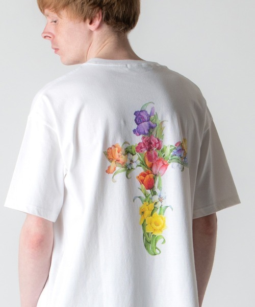 rehacer(レアセル)の「rehacer : Botanical Cross on Wide Body /ボタニカル クロス オン ワイド ボディー(Tシャツ/カットソー・メンズ・ホワイト/ブラック・SMALL/MEDIUM/LARGE/X-LARGE)」の13枚目の写真