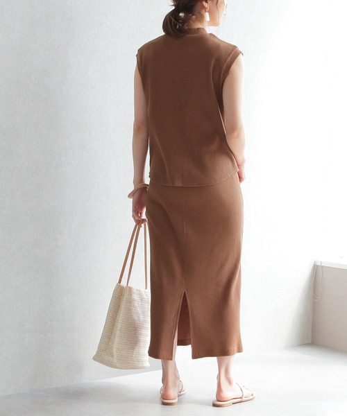 reca（レカ）の「リブセットアップ（Tシャツ/カットソー・レディース・ブラック/ベージュ/モカ/テラコッタ・M）」の21枚目の写真