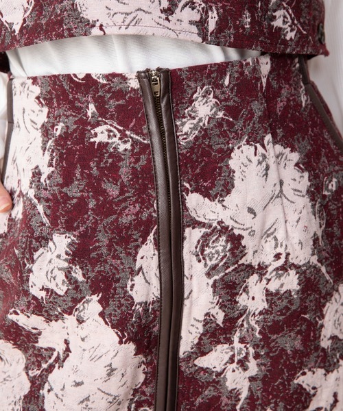 Mysa&Liina（ミーサリーナ）の「ジャガードタイトスカート（スカート・レディース・ブラック/レッド・M）」の18枚目の写真