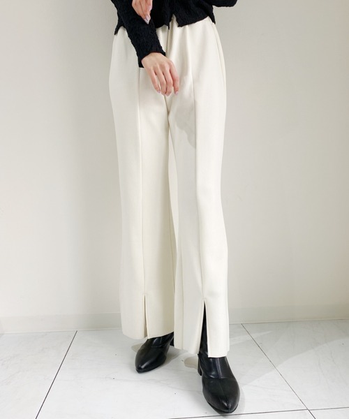 CLEA(クレア)の「センタースリットフレアリブパンツ(その他パンツ・レディース・ブラック/アイボリー・M)」の5枚目の写真