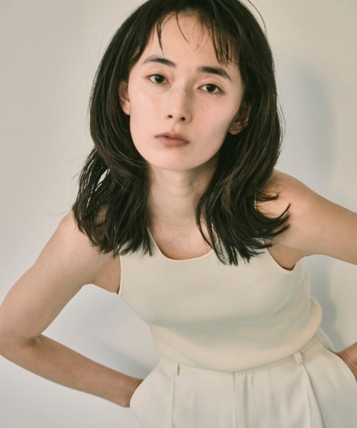 TODAYFUL（トゥデイフル）の「ハイゲージニットタンクトップ（タンクトップ・レディース・ブラック/キャメル/オリーブ/キナリ・FREE）」の3枚目の写真