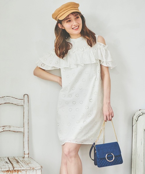 セール オフショルフリルコットンレースワンピース ワンピース 31 Sons De Mode トランテアン ソン ドゥ モード のファッション通販 Zozotown