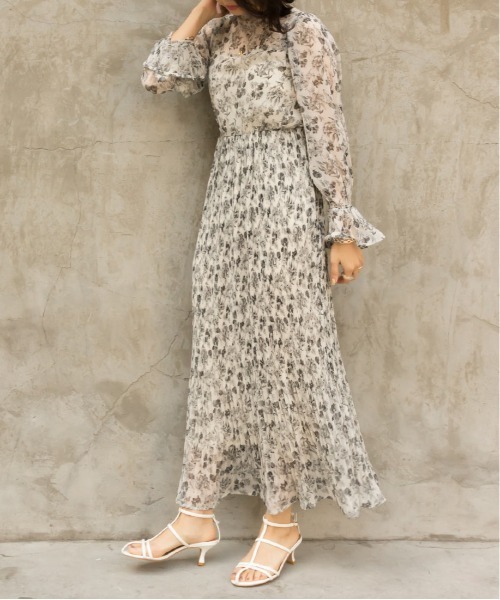 ワンピースプリーツプリントワンピース ワンピース Randa ランダ のファッション