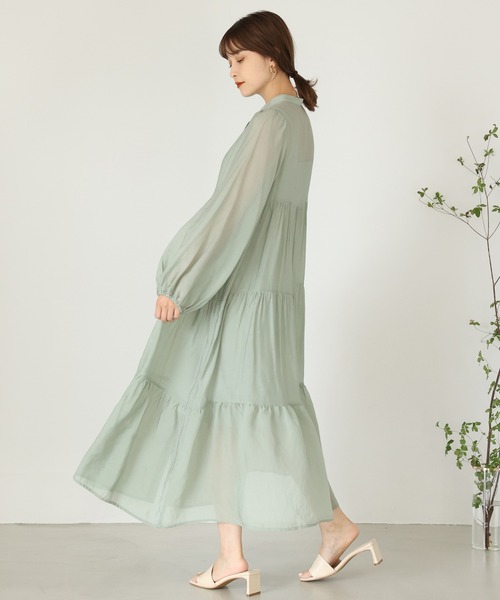 one after another NICE CLAUP（ワンアフターアナザーナイスクラップ）の「【ZOZO限定】バンドカラ―シアーティアードロングワンピース（シャツワンピース・レディース・ブラック/ベージュ/オフホワイト/ピンク/オレンジ/ミント・FREE）」の20枚目の写真