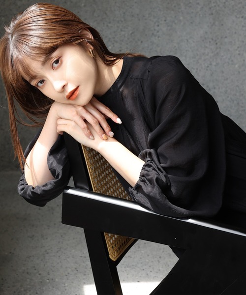 one after another NICE CLAUP（ワンアフターアナザーナイスクラップ）の「【ZOZO限定】バンドカラ―シアーティアードロングワンピース（シャツワンピース・レディース・ブラック/ベージュ/オフホワイト/ピンク/オレンジ/ミント・FREE）」の8枚目の写真