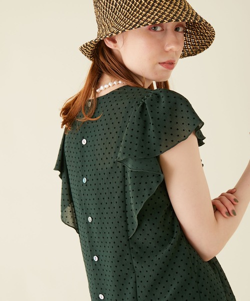 MADEMOISELLE ROPE'（マドモアゼル ロペ）の「フロッキードットラッフルノースリーブブラウス（シャツ/ブラウス・レディース・ホワイト/ブラック/グリーン・38）」の3枚目の写真