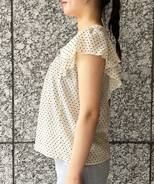 MADEMOISELLE ROPE'（マドモアゼル ロペ）の「フロッキードットラッフルノースリーブブラウス（シャツ/ブラウス・レディース・ホワイト/ブラック/グリーン・38）」の12枚目の写真
