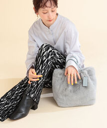 Ray BEAMS | Ray BEAMS / リバーシブル フェイクファー バッグ(ショルダーバッグ)